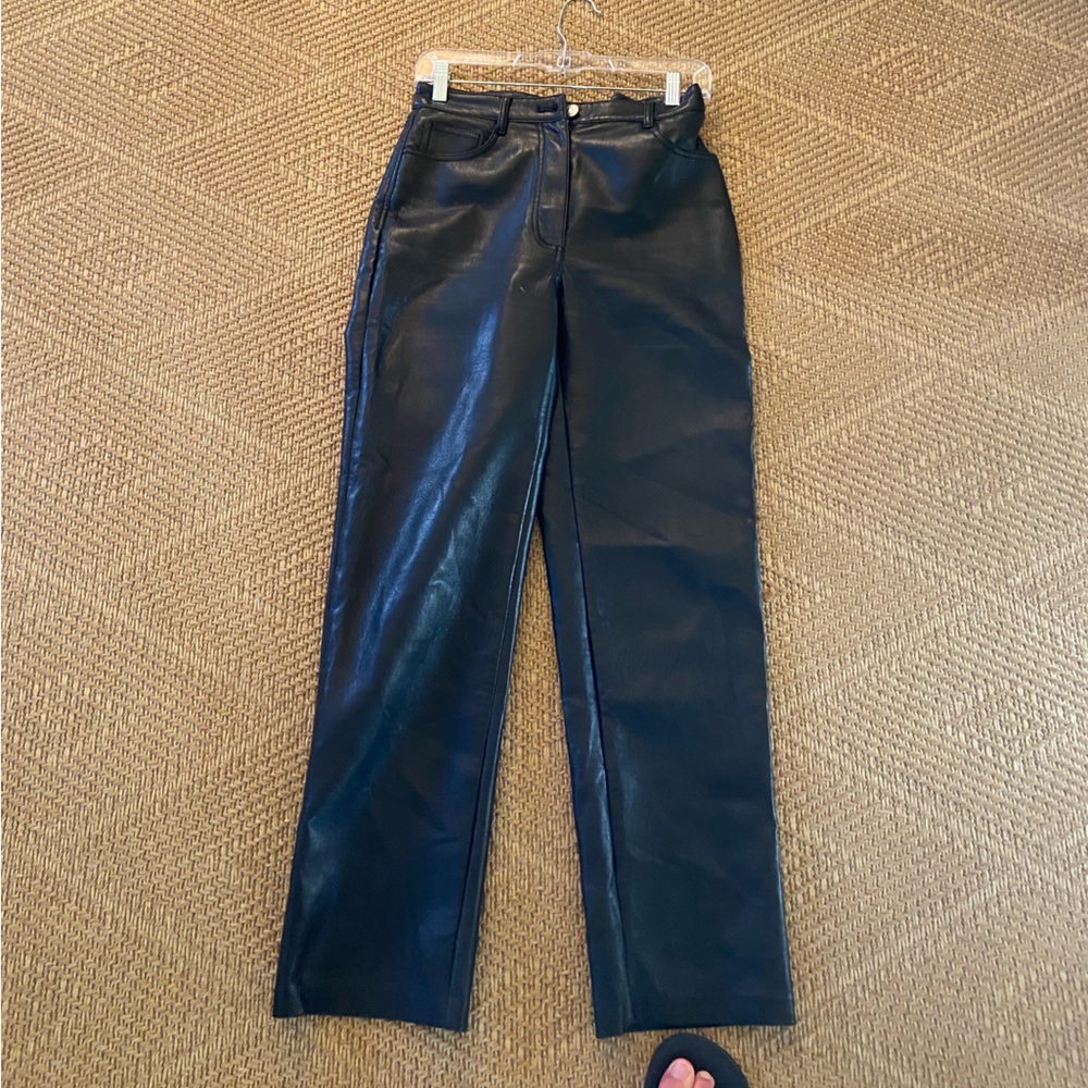 Aritzia Wilfred leather pants in size 4!